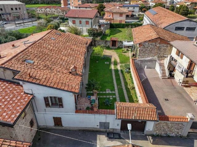Villa Indipendente in vendita a Provaglio D'iseo, Lombardia