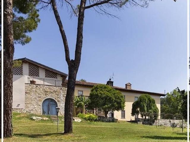 Villa Indipendente in vendita a Villa la Vittoria, Bergamo