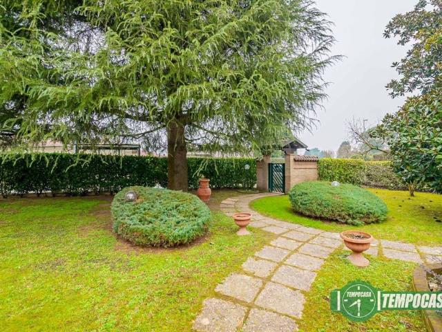 Villa Indipendente in vendita a Sarmazzano, Vizzolo Predabissi