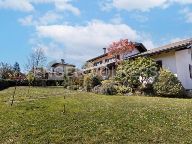 Villa Indipendente in vendita a Cuoricino, Cardano Al Campo