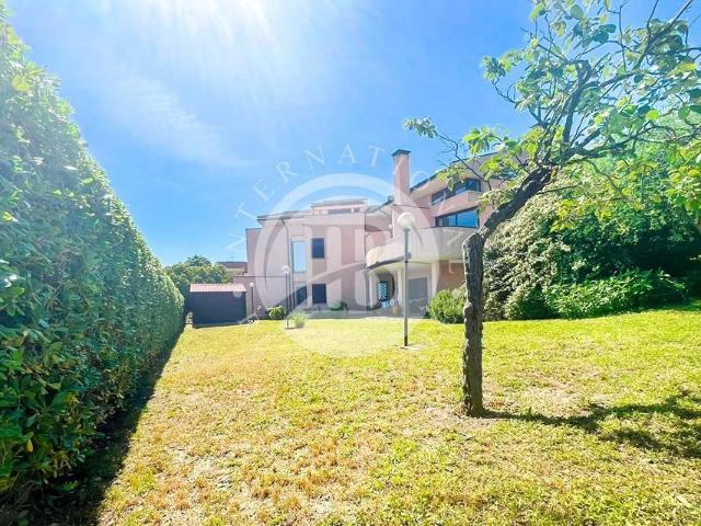 Villa Indipendente in vendita a Campello Sul Clitunno, Umbria