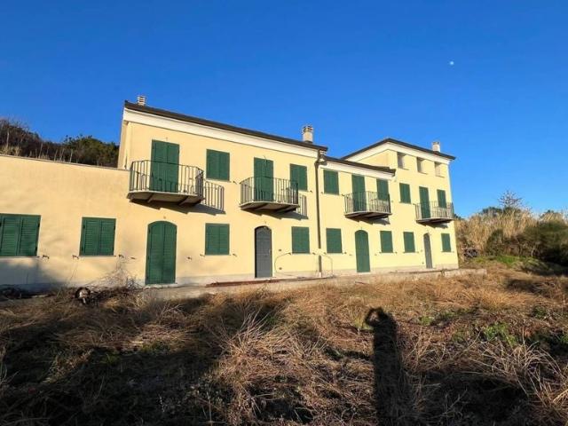Villa Indipendente in vendita a Albisola Capo, Liguria