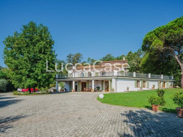 Villa Indipendente in vendita a Sant'Alessio, Bagni Di Lucca Ponte