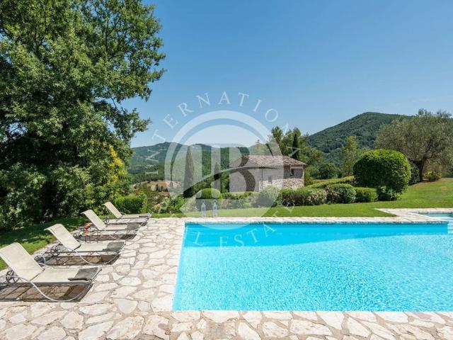 Villa Indipendente in vendita a Campello Sul Clitunno, Umbria