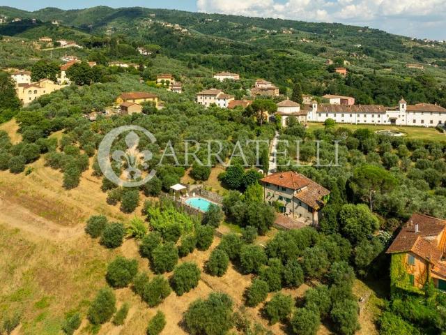 Villa Indipendente in vendita a Lamporecchio, Toscana