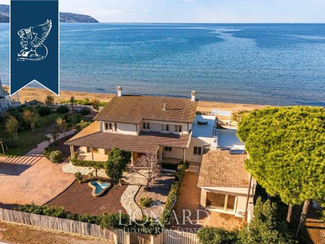 Villa Indipendente in vendita a Orbetello, Toscana
