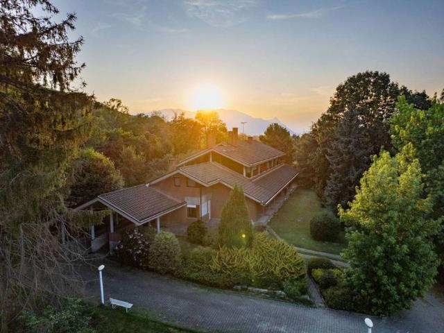 Villa Indipendente in vendita a Piemonte, Torino