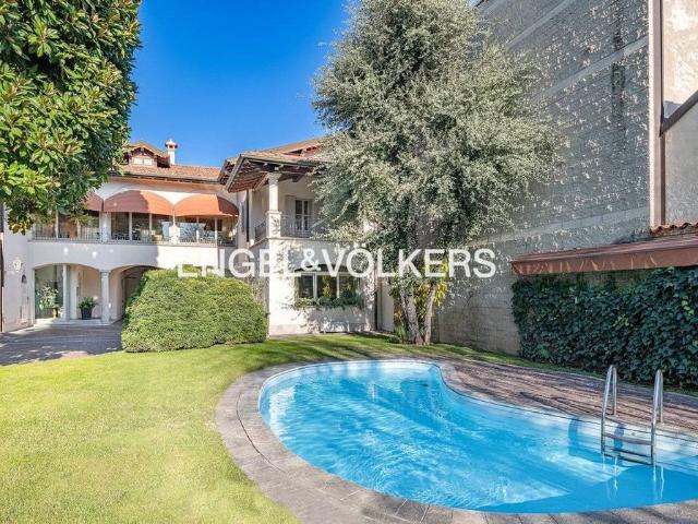 Villa Indipendente in vendita a Santa Valeria, Seregno