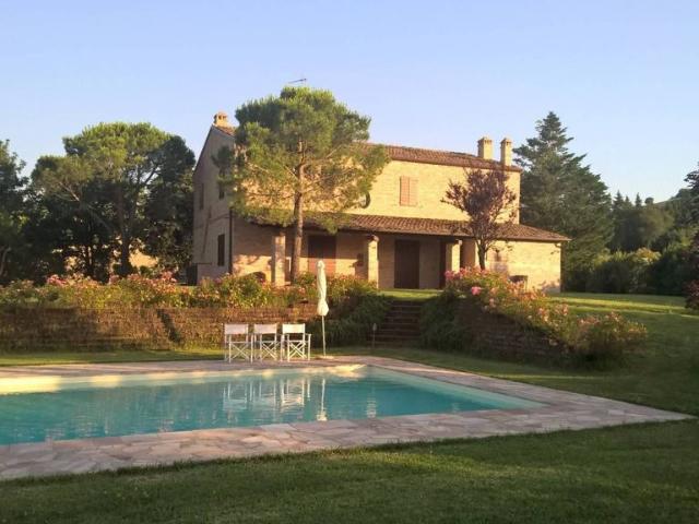 Villa Indipendente in vendita a Marche, Pesaro E Urbino