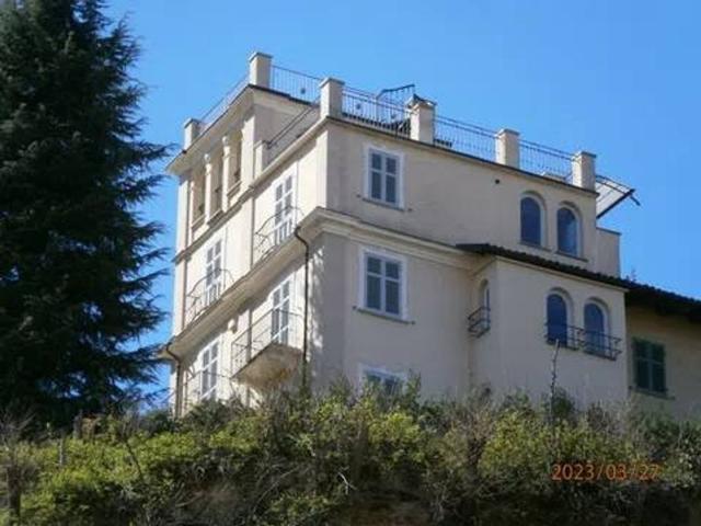 Villa Indipendente in vendita a Piemonte, Asti