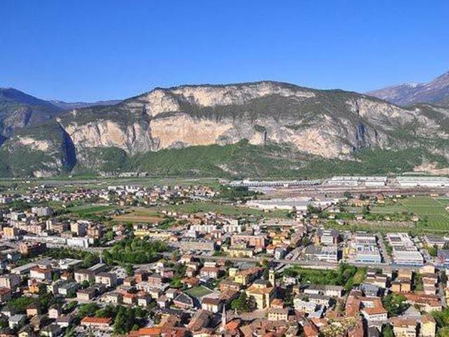 Villa Indipendente in vendita a Territorio Val d'Adige, Trento