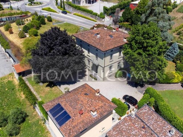 Villa Indipendente in vendita a San Fermo Della Battaglia, Lombardia