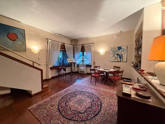 Villa Indipendente in vendita a Comunità Rotaliana-Königsberg, Mezzolombardo