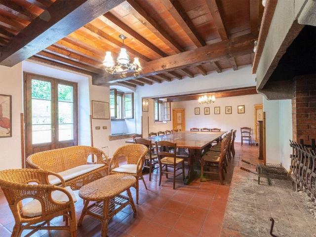 Villa Indipendente in vendita a Santa Cristina a Mezzana, Carmignano