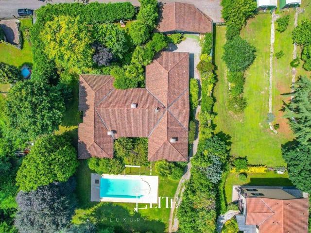 Villa Indipendente in vendita a Mezzana, Somma Lombardo