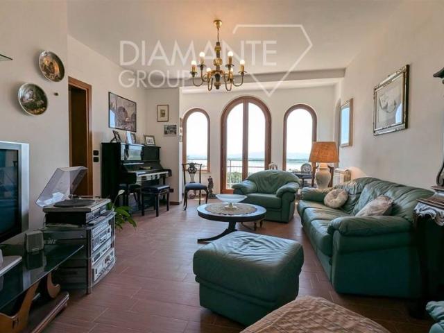 Villa Indipendente in vendita a Gioiella, Umbria