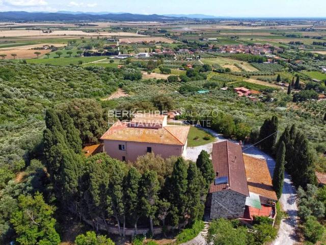 Villa Indipendente in vendita a Campiglia Marittima, Toscana