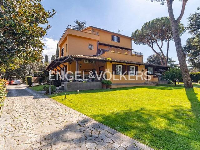 Villa Indipendente in vendita a Roma Capitale, Lazio