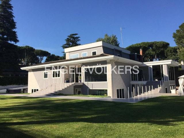 Villa Indipendente in vendita a Municipio Roma IX, Roma Capitale