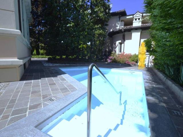 Villa Indipendente in vendita a Treviglio, Lombardia