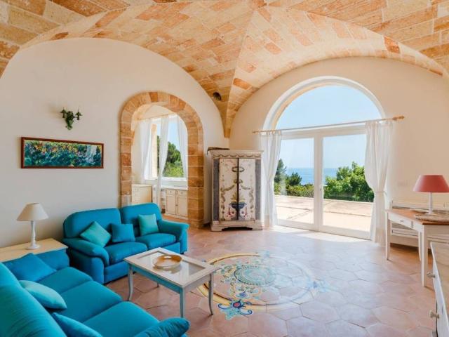 Villa Indipendente in vendita a Puglia, Lecce