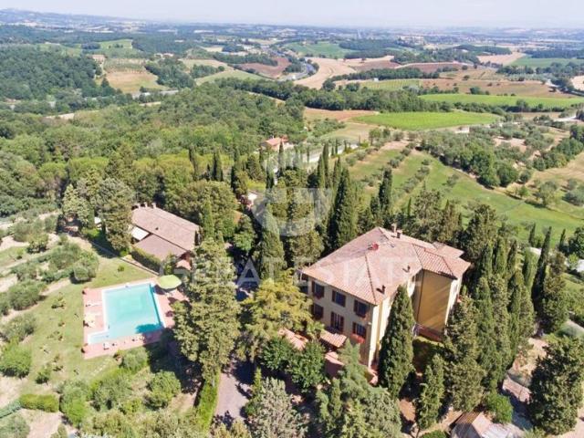 Villa Indipendente in vendita a Chiusi Città, Toscana