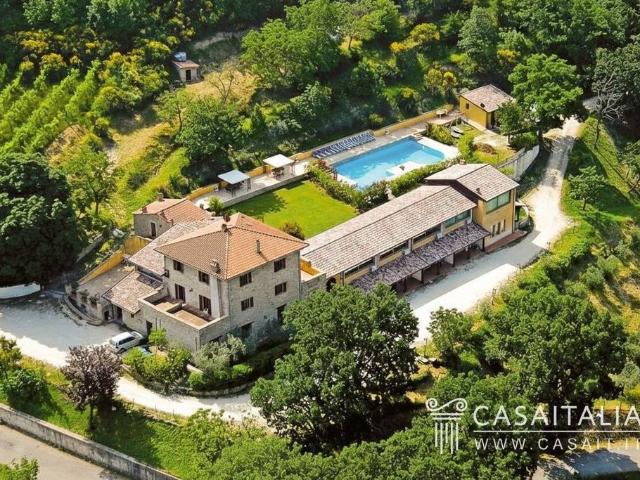 Villa Indipendente in vendita a Valfabbrica, Umbria