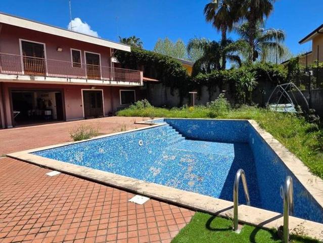 Villa Indipendente in vendita a Aci Bonaccorsi, Sicilia
