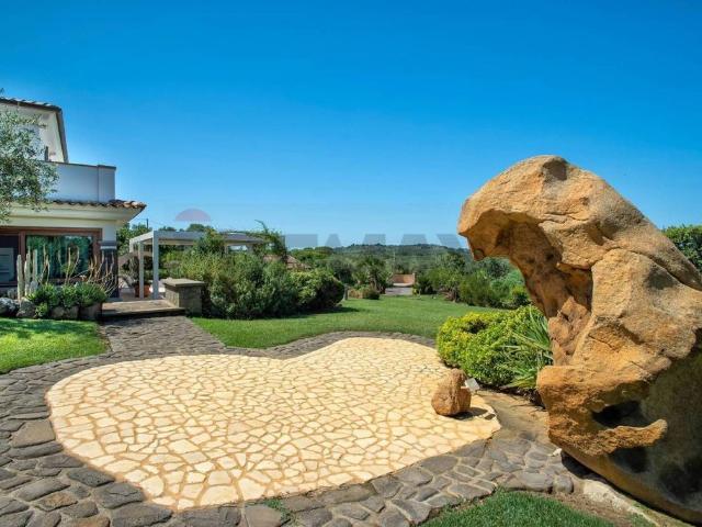 Villa Indipendente in vendita a Alghero, Sardigna/Sardegna