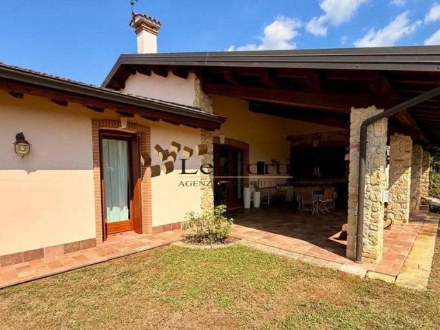 Villa Indipendente in vendita a Arcugnano, Veneto