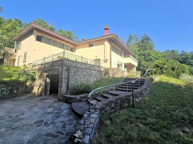 Villa Indipendente in vendita a Bagnolo, Montemurlo