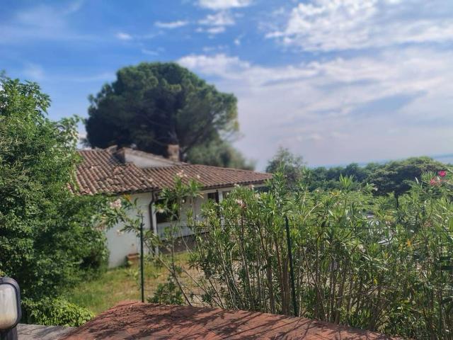 Villa Indipendente in vendita a Bardolino, Veneto