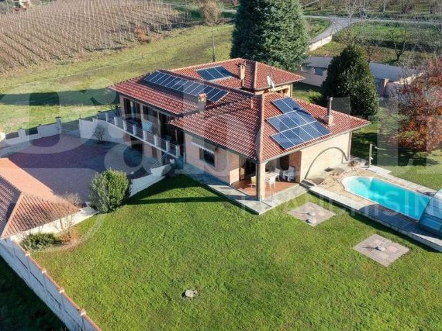 Villa Indipendente in vendita a Piemonte, Cuneo