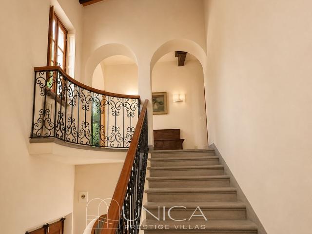 Villa Indipendente in vendita a Castello, Carmignano