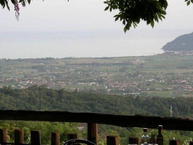 Villa Indipendente in vendita a Cerreta, Castelnuovo Magra