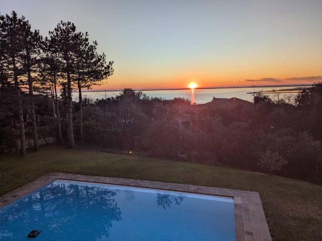 Villa Indipendente in vendita a Aurisina, Friuli-Venezia Giulia