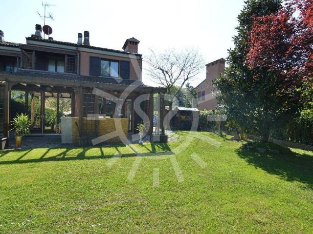 Villa Indipendente in vendita a Unione Terre di Pianura, Granarolo Dell'emilia