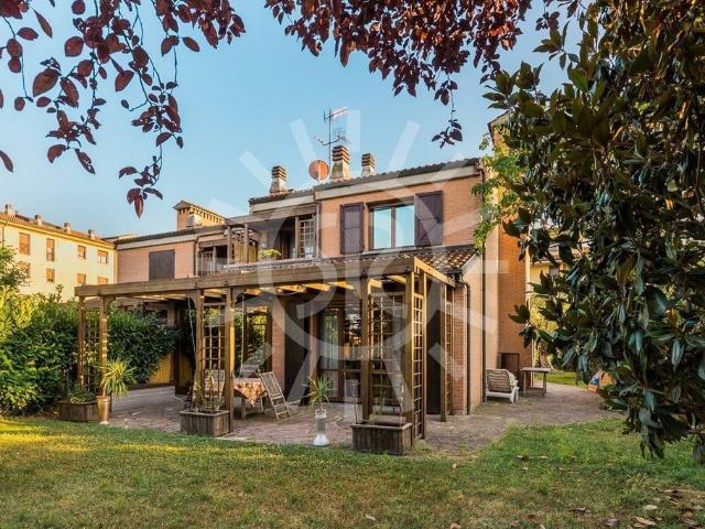 Villa Indipendente in vendita a Unione Terre di Pianura, Granarolo Dell'emilia