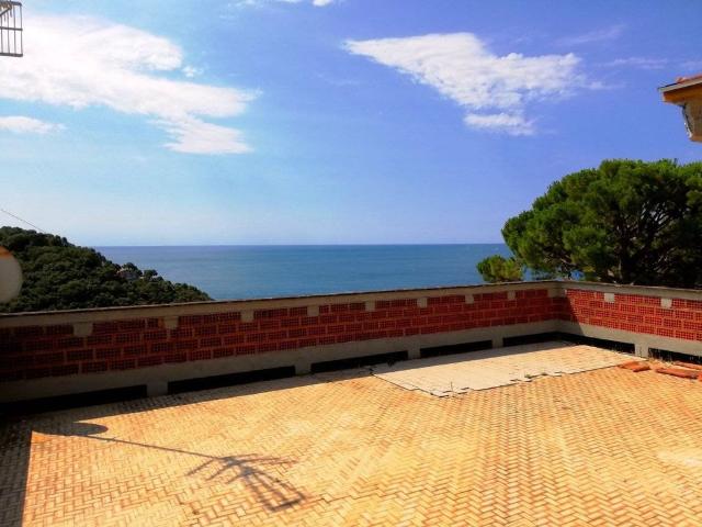 Villa Indipendente in vendita a La Serra, Lerici