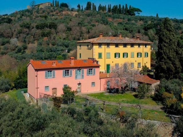 Villa Indipendente in vendita a Battifolle, Arezzo