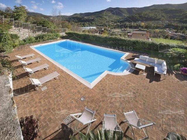 Villa Indipendente in vendita a Garlenda, Liguria