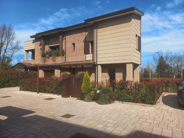 Villa Indipendente in vendita a Martiri di Pizzocalvo, San Lazzaro di Savena