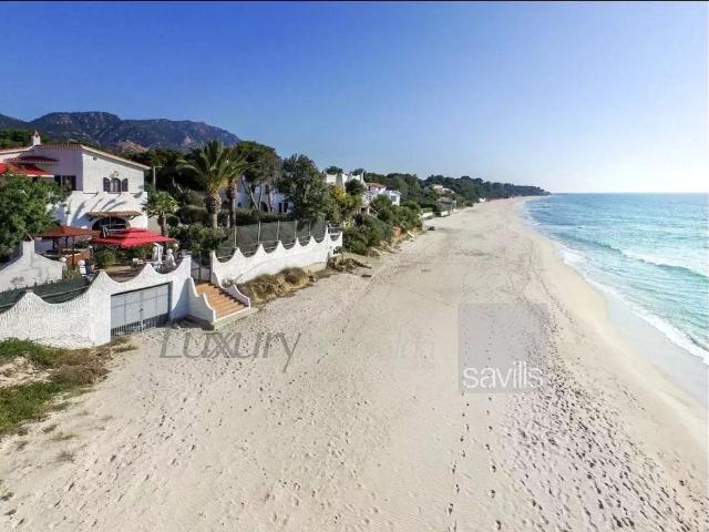 Villa Indipendente in vendita a Pula, Sardigna/Sardegna