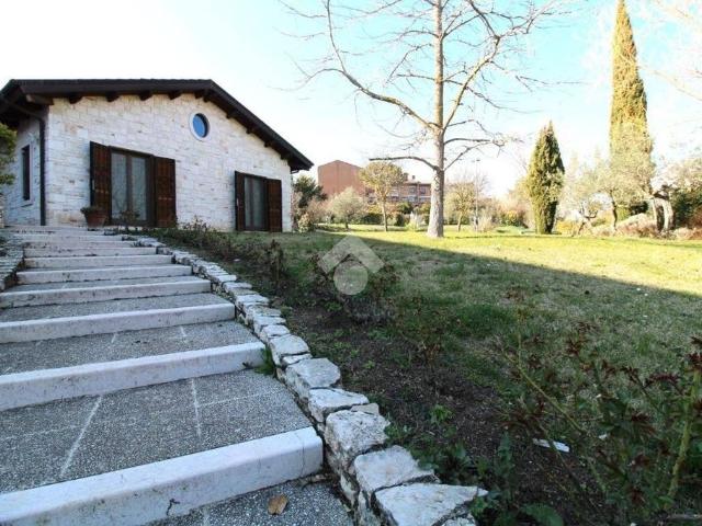 Villa Indipendente in vendita a Ferrazzano, Molise