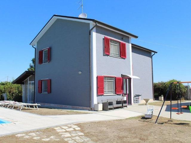 Villa Indipendente in vendita a Comacchio, Reggio Emilia