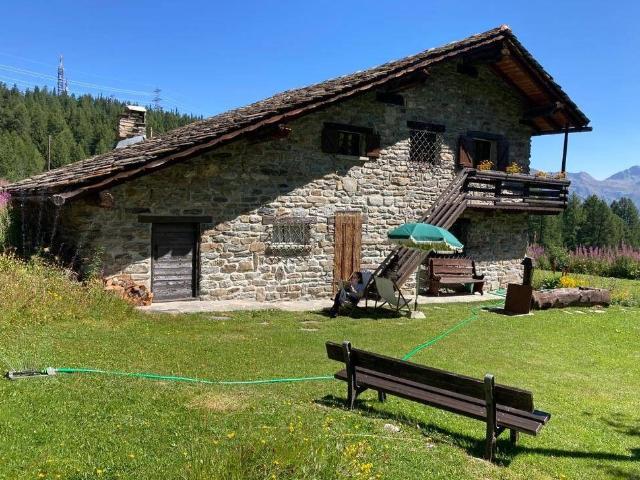 Villa Indipendente in vendita a Arpy, Morgex