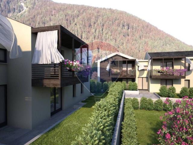 Villa Indipendente in vendita a Case Spradizza, Temù