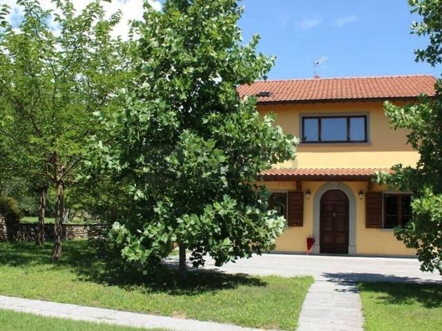 Villa Indipendente in vendita a Terranuova Bracciolini, Toscana
