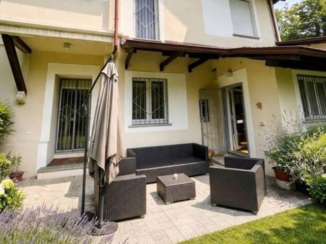 Villa Indipendente in vendita a La Parüsciola, Piemonte
