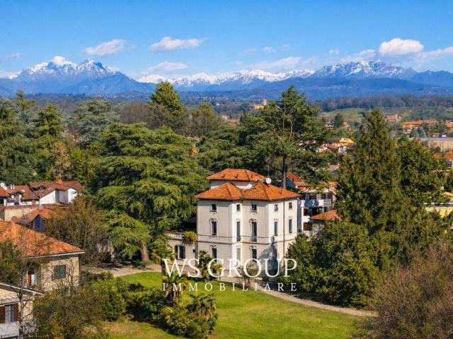 Villa Indipendente in vendita a Biassono, Lombardia